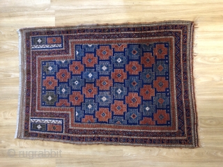 A very nice Baluch about 1900,size:135x76 cm(without Kelim),with an unusuall design and nice colors.in a mint condition.pls not to hesitate to ask me any question.        