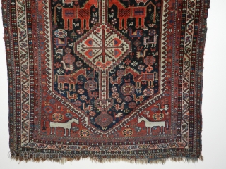 Very Interesting design and a rare shiraz Rug around 1900 jh,all natural color's.
size;177x102 cm                   