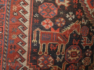 Very Interesting design and a rare shiraz Rug around 1900 jh,all natural color's.
size;177x102 cm                   