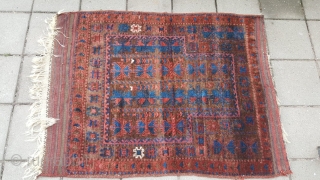 Beautiful beluch with great natural colors. excellent condition and high on wool.
Size: 101 x 135 cm                 