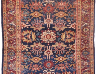 Very fine Soltanabad or Ferhan around 1880,with all natural colors.
size;210x120 cm                      