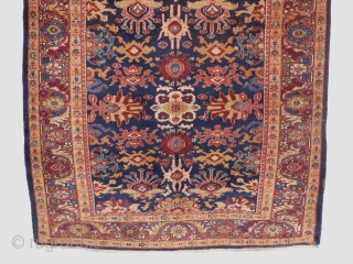 Very fine Soltanabad or Ferhan around 1880,with all natural colors.
size;210x120 cm                      