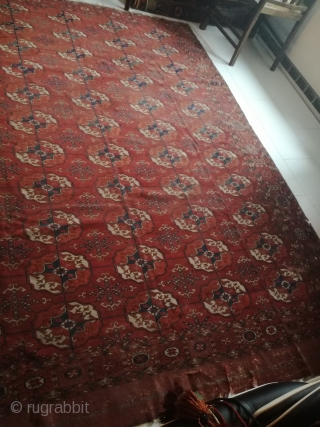 19th century Tekke carpet, 270/220 cm. Dirty, with demages. Very fine weaving.                     