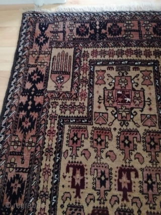 An old Baluch prayer rug in very good shape. 130/80 cm.                      