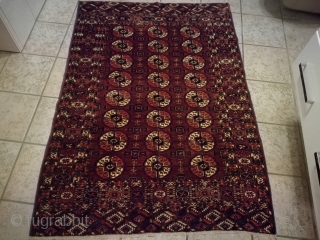 An antique Tekke rug, 160/120 cm. Used and signs of wear. Fine with good wool.                  