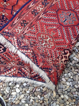 An antique Tekke carpet 315/210 cm. Signs of use.                        