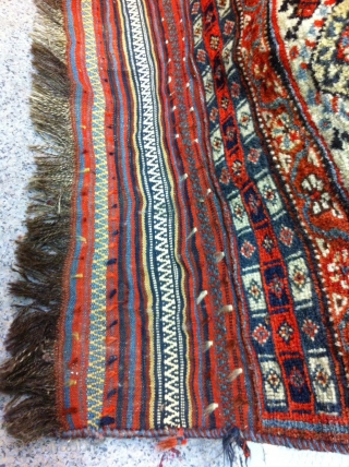 An old Khamseh with 260/155 cm used areas but complete. Fantastic kilim endings.                    