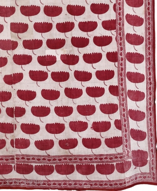 • RED WHITE •
Block printing was introduced to the Jaipur region by the Chipa community, located in the village of Bagru, an area famous for vegetable dyes and mud resist block prints.  ...