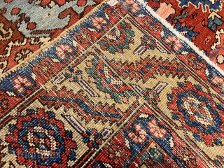 Antique Persian Heriz Circa 1890 Size 330x225 Cm                         