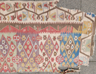 Early 19th Century Central Anatolian Kilim Size 400x93 Cm                        