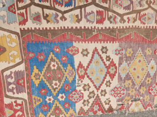 Early 19th Century Central Anatolian Kilim Size 400x93 Cm                        