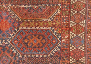 Second 19th Century Pesian Jaff Rug Size.210x130 Cm                         