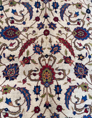 Antique Persian Petag Tabriz Rug Size. 290x190 Cm
                         