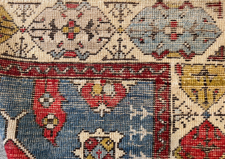 Antique West Anatolian Çal Rug Around 100 years old Size 105x90 Cm                     
