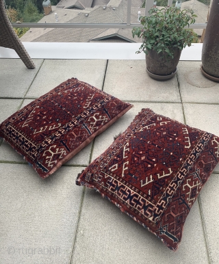 Two Yomut Pillows from Early 20th Century 

Measuring  2’ x 1’5”

Shipping is not included in the price
               