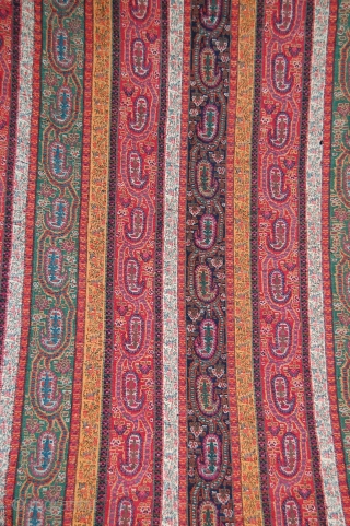 Beautiful Old Indian Hand Embroided shawl in great condition, beautiful colours and very fine embroidery, there is only one very tiny hole, apart this the piece is MINT, size is 165/165cm.  