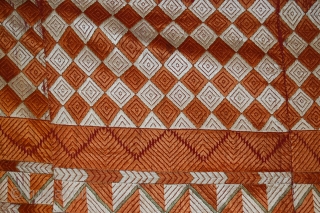 Very fine quality Phulkari, great condition, fine embroidery, size is 220/120cm                      