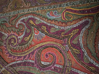 Beautiful Indian long shawl early 20th century, condition unfortunately not very good with holes, around 3 meters long, colors are fresh and never washed         
