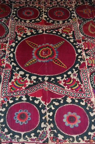 beautiful old end of 19th century suzani, in good condition, very long size more than 3meters long, very fine embroidery and beautiful colours          