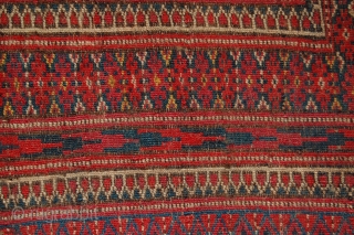 beautiful 19th century teke khorjin, in great condition, naturel colours and fine work, the size is 30/120 cm.               