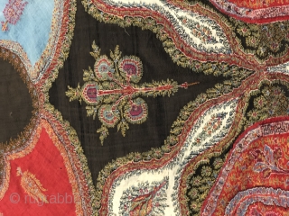 Exceptional Indian 19 th century shawl.....                           