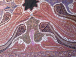 Unique indian embroidered shawl in great condition rare colors and very fine work, size ia about 190 by 190 cms             