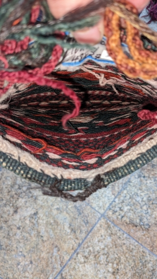 Baluch /Afghan SALT BAG late 19th/20th in hand-woven WOOL color red,white,black

نمکدان in persian)
/ Namakdân", or "tiyar" in Lori dialect)

Detailed information:
Size: 49cm long, 28cm wide

Pile: medium height wool 
Warp and weft: wool 
Interior:  ...