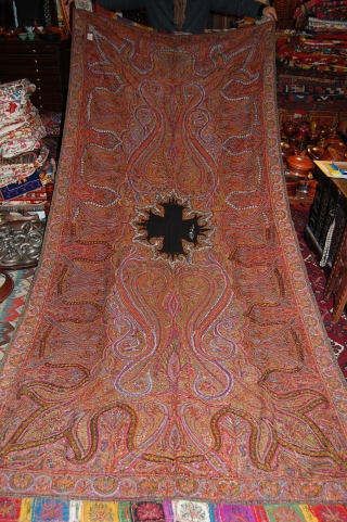 Spectacular 19th Century Indian Pieced Shawl in great condition, very good colours and fine embroidery, singed and very unusuel designe on both end, black on one side and white on other, the  ...