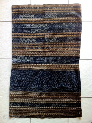 --MEIFU LI MINORITY, HAINAN ISLAND CHINA, -WOMANS COTTON INDIGO IKAT TUBE SKIRT.

 (-the main image  of the skirt is shown slightly over-exposed in order to highlight the intricate detail of this  ...