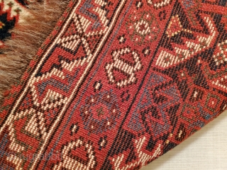 Khamseh bagface ca.1880. Earlier high quality wool dyes and weave . Nice piece
Silk like handle free ship in the US
26"x20"

             