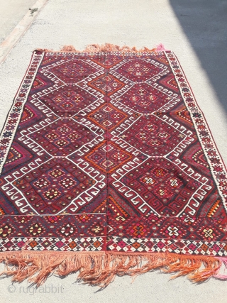 ANTIQUE "SILVERY" VAN KILIM RUG HANDWOVEN TURKISH KILIM RUG

Place of Origin: Van - East Anatolia - Turkey

Chest is kilim rug. The difference from classic van kilim rugs is silvery. Double wing kilim  ...