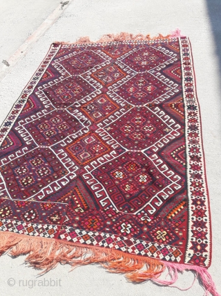 ANTIQUE "SILVERY" VAN KILIM RUG HANDWOVEN TURKISH KILIM RUG

Place of Origin: Van - East Anatolia - Turkey

Chest is kilim rug. The difference from classic van kilim rugs is silvery. Double wing kilim  ...