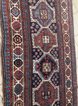 Gendje Kazak
100x265
1920 or even earlier
Almost full pile with a bit trace of age
See photos for condition