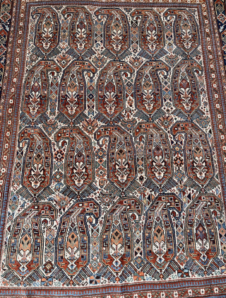 Antique Khamseh 200x140 immaculate condition silky wool collection piece 1850€ plus shipping
contact me through what’s app we accept reasonable offers as well +49 1523 4681016        