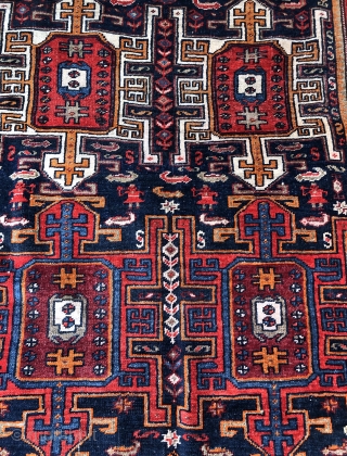 Antique Kurdish rug with a wonderful Shahsavan motif
Ca.200x130