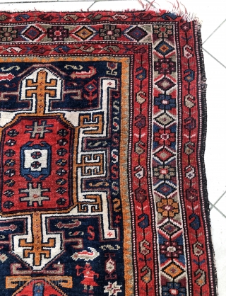 Antique Kurdish rug with a wonderful Shahsavan motif
Ca.200x130