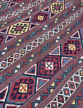Shirvan kilim 200x220 

Whatsapp ‪+49 1523 4681016‬                            