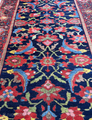 Mishan Malayer killer runner camel hair 400x100 top condition
Instagram : agedrug                      