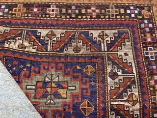 Antique small Kazak rug size 156x99 cm
Good overall condition!                        