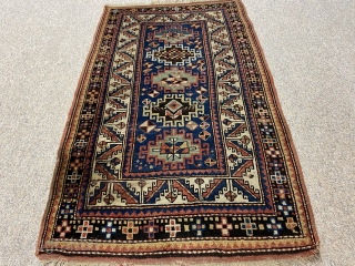 Antique small Kazak rug size 156x99 cm
Good overall condition!                        