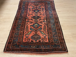 Antique Hamedan size 185x125 cm excellent full pile condition!                        