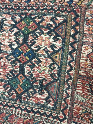 Authentic Bakhtiari khorjin in excellent condition.
Vibrant natural colours and intricate embroidered motifs featured this gorgeous khorjin and turned this Bakhtiary as a masterpiece artecraft.
Dimensions 155 * 120 cm.
Circa 1880-1890
collector's choice   