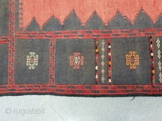 Rare baluch sofreh in red , with nine stars ,borders are oriented with colourful  piles stars , endings are folded
Circa 1950 , 150 * 145 cm 
A real tribal treasure  