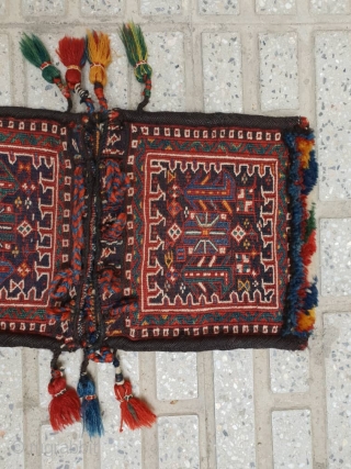 Enchanting Bakhtiary mini size khorjin(achmeh),excellent  condition 
Edges are weaved perfectly with goat hair
A rare piece                 