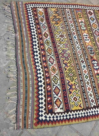 Qashqai kilim

Exemplary Qashqai kilim with lively sharp colors. golden yellows , light blues & grass greens gives a genuine soul into the kilim.Whites are made of cotton.
 the design is composed of  ...