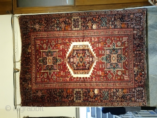 Antique qaraja rug
Excellent condition                             