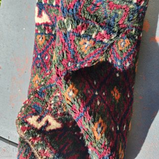 Baluch balisht pillow bag, early 20c and in m.i.n.t. condition! 

Measuring 78x40cm, this striking bag has full pile with natural dyes and soft wool. Kilim ends and original back. Goathair selvedge and  ...