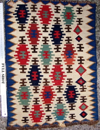 Beautiful small Caucasian Kilim possibly part of saddle bag 
Great colours  fine weaving very restoration circa 1860    49 cm * 68 cm   
    