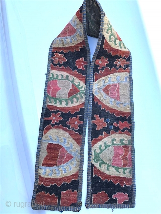 1628 Uzbek embroidered belt. Late nineteenth century                          