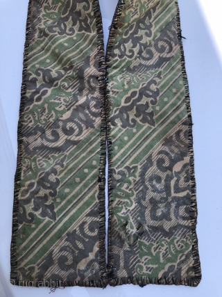 1628 Uzbek embroidered belt. Late nineteenth century                          